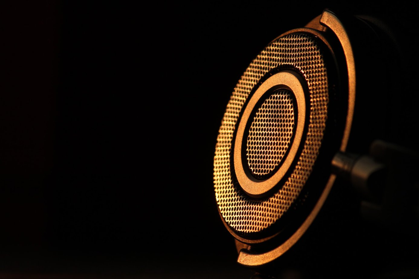 Głośniki niskotonowe do 500 złotych – zobacz co jest w Twoim zasięgu